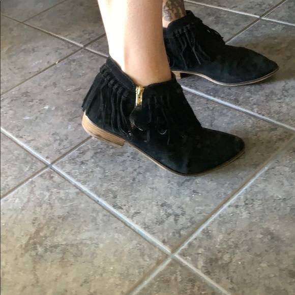 Black fringe booties Aldo - Picture 2 of 4